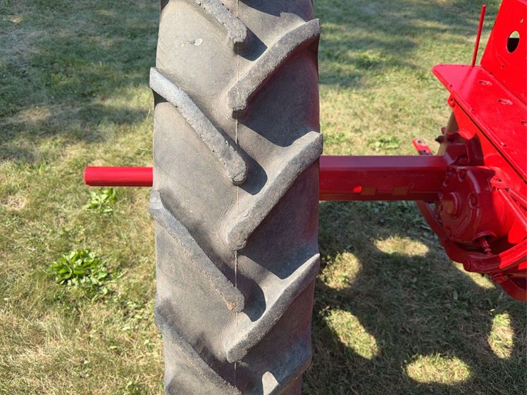 farmall-200-image-29