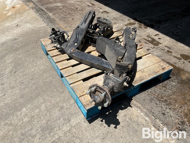 macdon-platform-dolly-wheel-arms-image-1