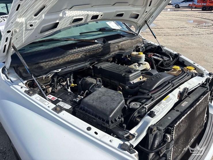 2003-dodge-ram-3500-image-8