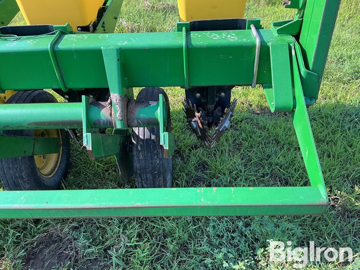 john-deere-7000-image-13
