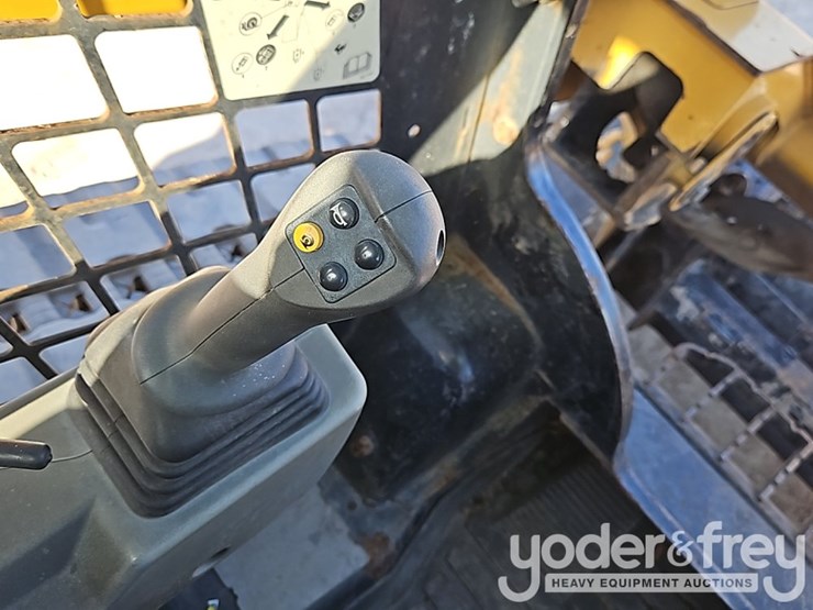 2021-caterpillar-289d3-image-26