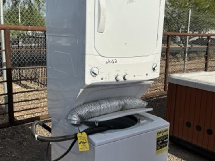ge-vertical-washer-/-dryer-combo-image-4