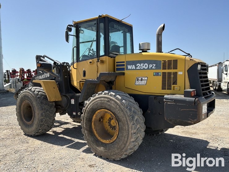 2011-komatsu-wa250pz-6-image-7