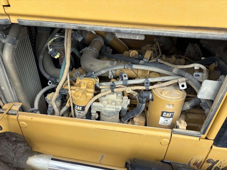 caterpillar-d6n-lgp-image-14