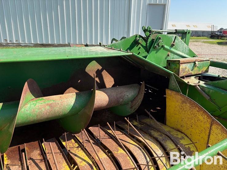 john-deere-24t-image-13