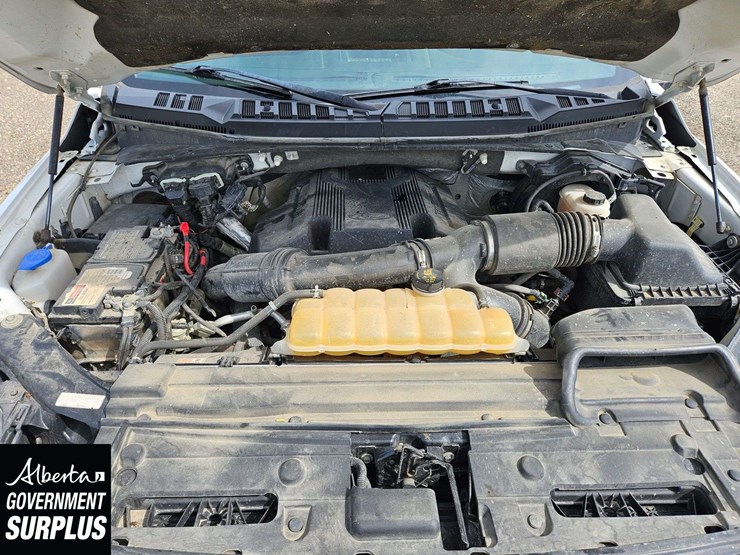 2017-ford-f150-image-36