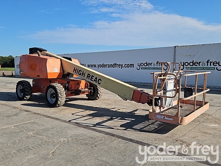 2016-jlg-600s-image-7