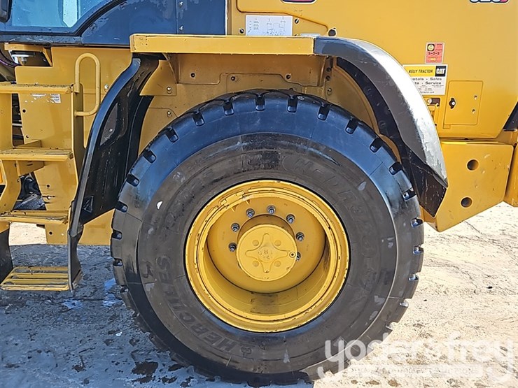 2023-caterpillar-920-image-22