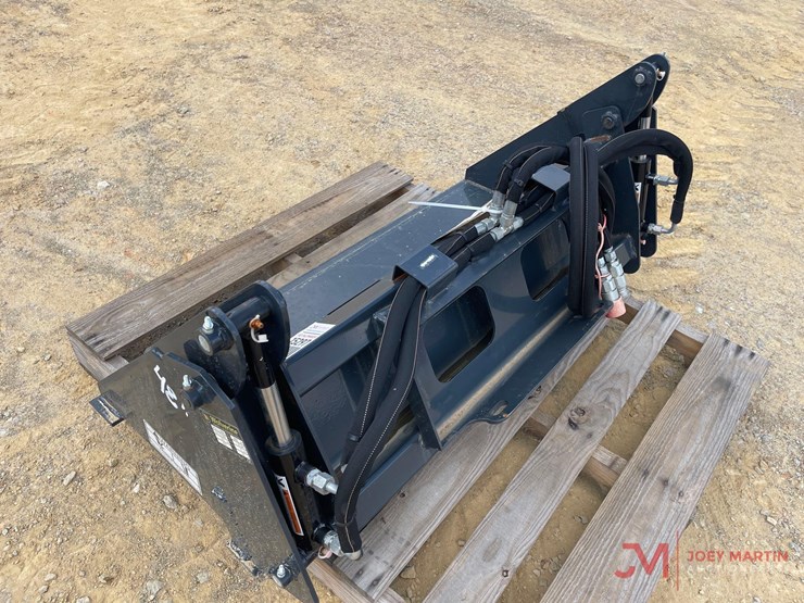 2025-wolverine-48'-mini-skid-steer-smooth-combination-bucket,-4-cu-ft-capacity,-image-4