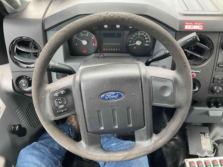 2015-ford-f550-image-11