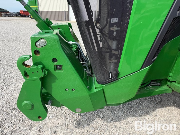 2025-john-deere-8r-310-image-9