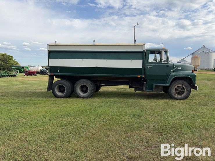 1978-ford-f700-image-4