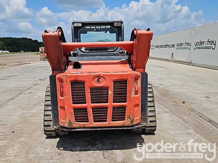 2015-kubota-svl90-2-image-22