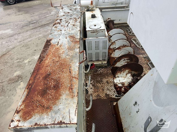2009-altec-dm47-image-26