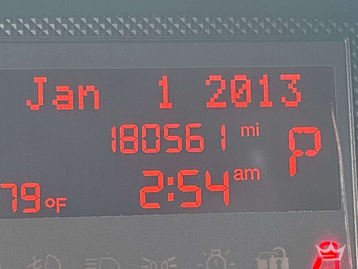 2014-dodge-3500-image-7