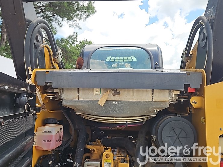 2021-caterpillar-289d3-image-22