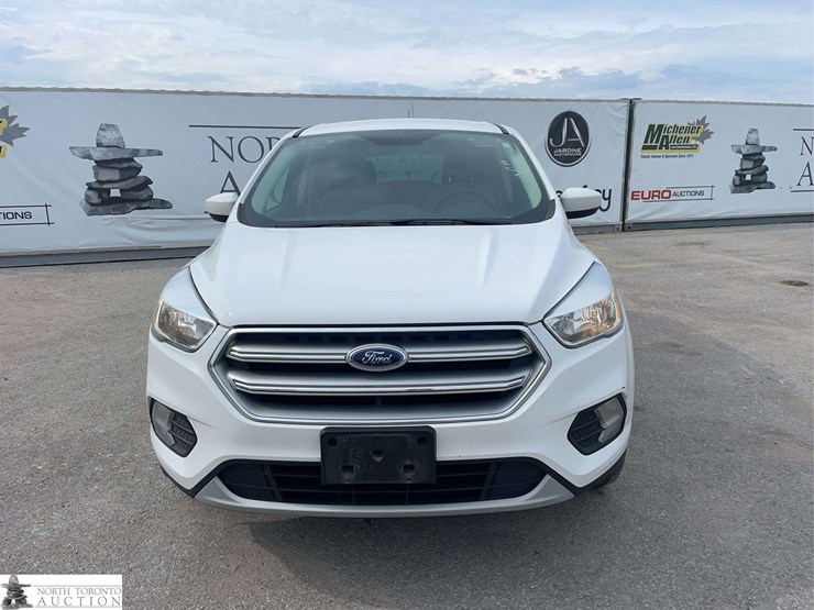 2017-ford-escape-image-2