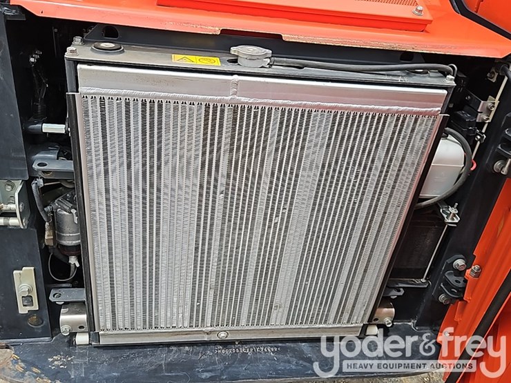 2023-kubota-svl75-2hwc-image-24