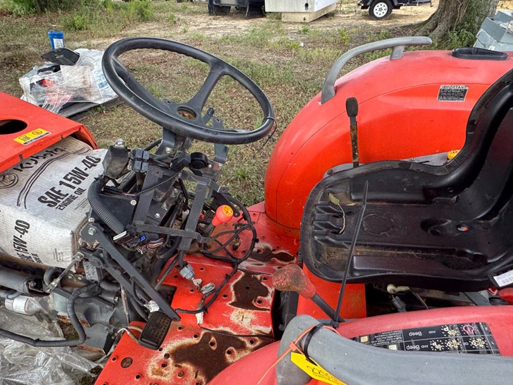 kubota-mx5200-image-8