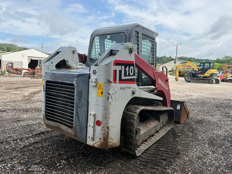 2016-takeuchi-tl10-image-4