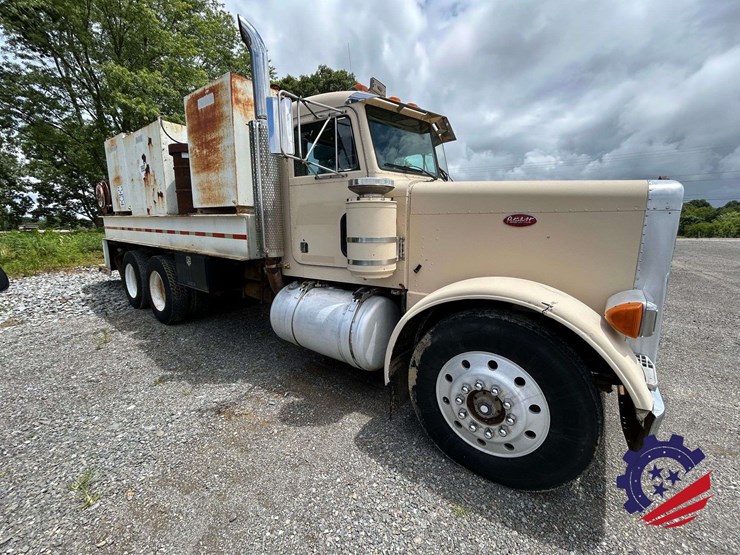 1987-peterbilt-379-image-10