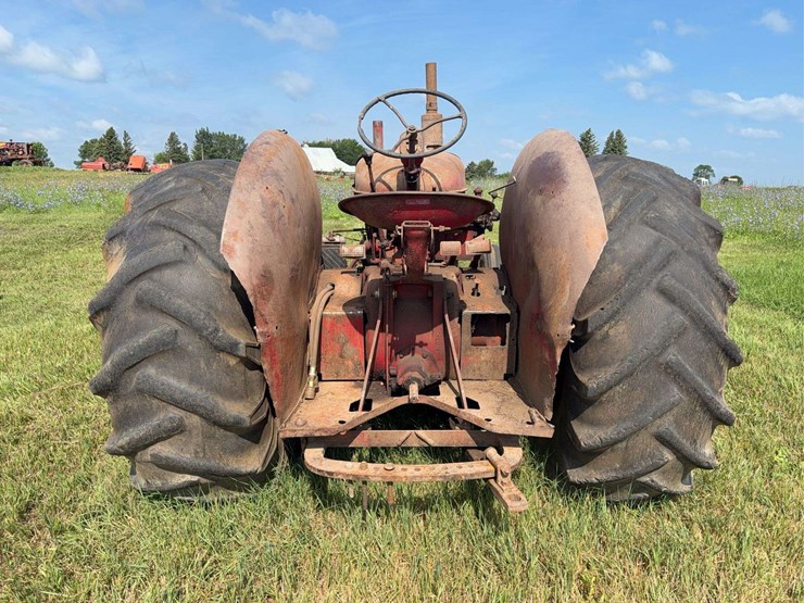 international-mccormick-deering-wd-9-image-4