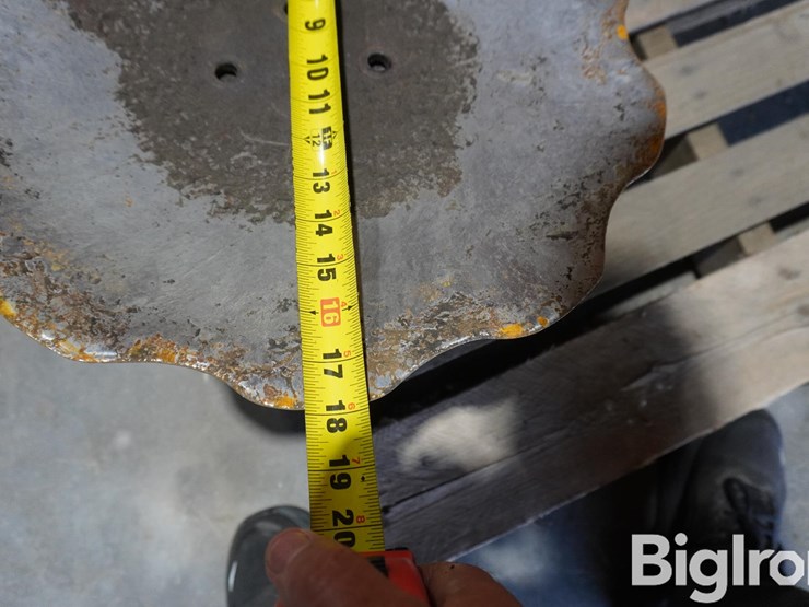 norwood-18"-discs-image-6