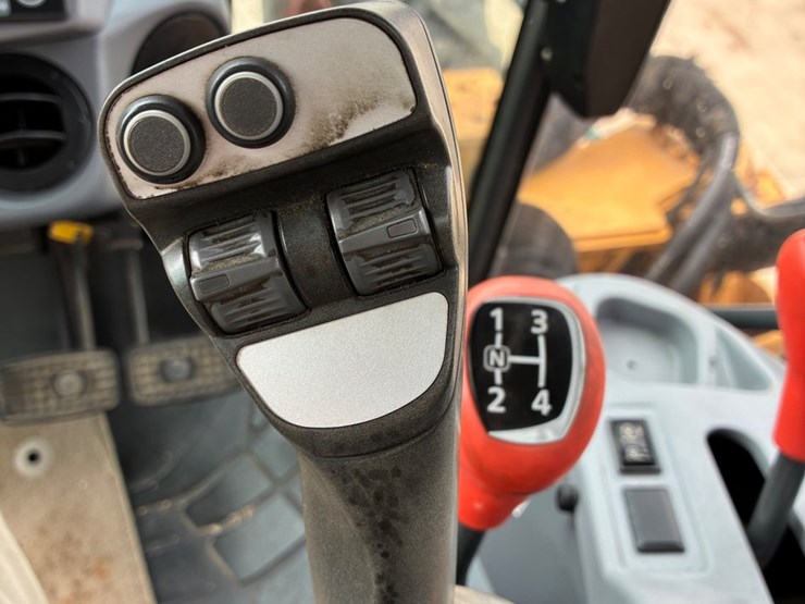 kubota-m5-111-image-12