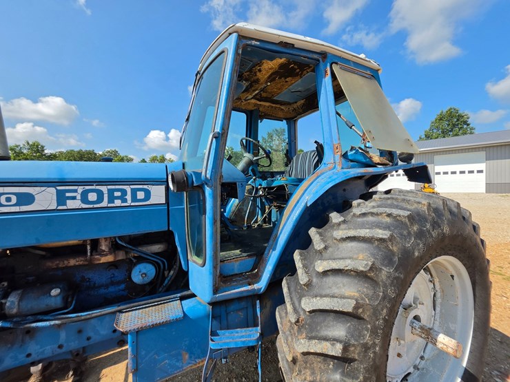 1977-ford-9700-image-28