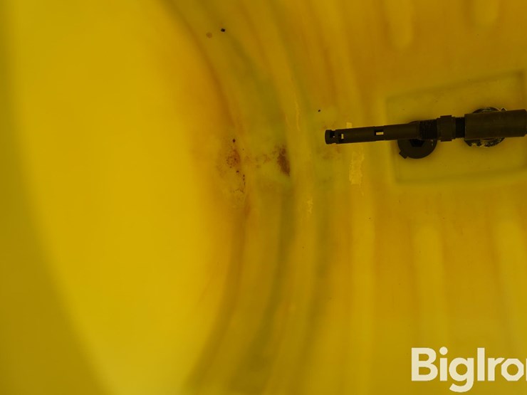 white-2-155-fertilizer-tank-&-mounts-image-18