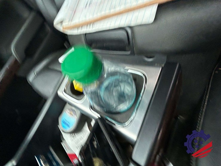 2005-chevrolet-c7500-fuel-&-lube-truck-image-17