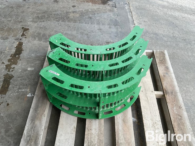 john-deere-x-9-large-round-concaves-image-2