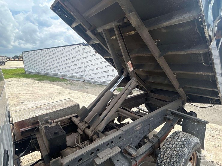 2015-ford-f350-image-11
