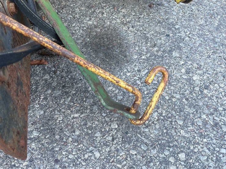 john-deere-180-image-9