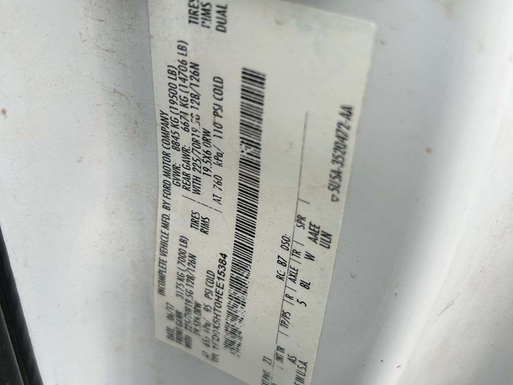 2017-ford-f550-xl-image-39