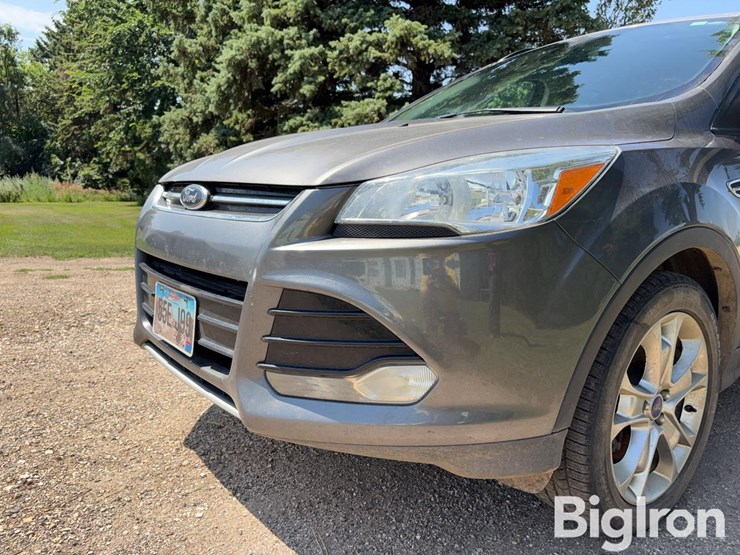 2013-ford-escape-sel-image-10