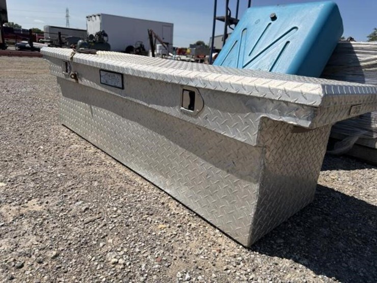 truck-tool-box-image-2