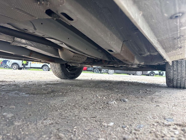 2011-ford-transit-connect-image-24