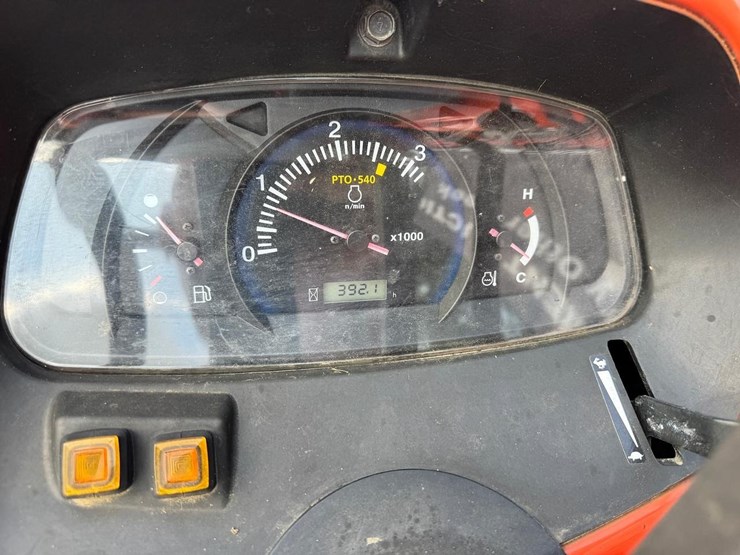 2019-kubota-l4701-image-21