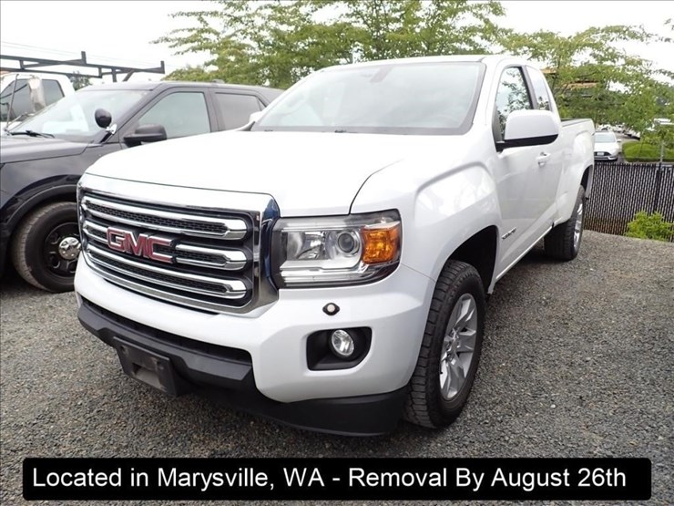 2016-gmc-canyon-image-1