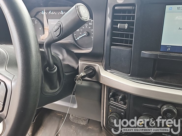 2023-ford-f550-xl-image-26