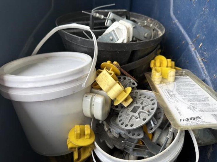 skid-of-fencing-tools-and-miscellaneous-items-image-2