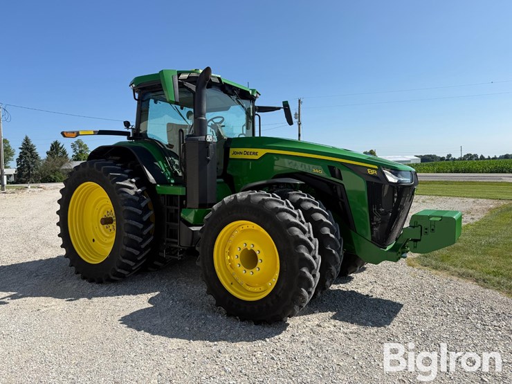 2024-john-deere-8r-340-image-3