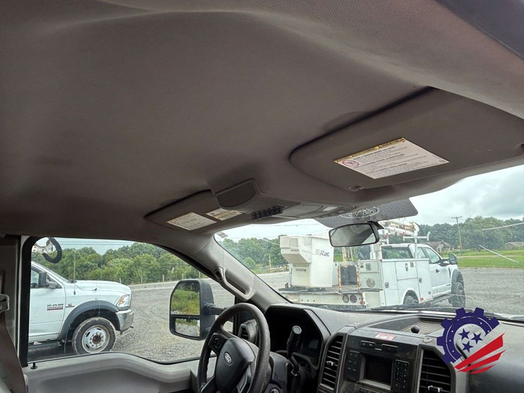 2017-ford-f550-image-47