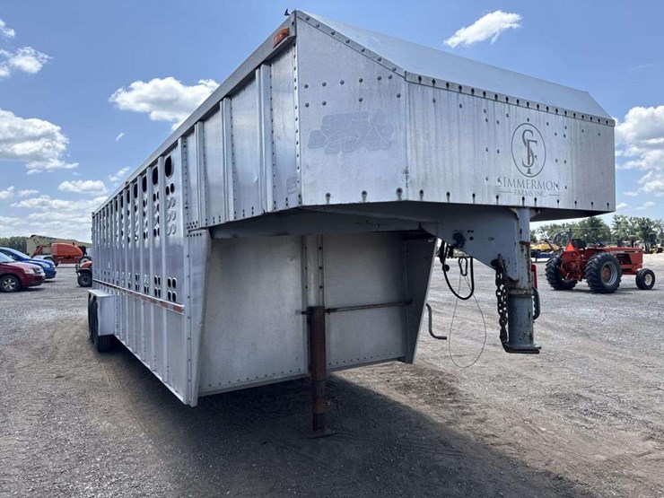 1995-wilson-livestock-trailer-image-5