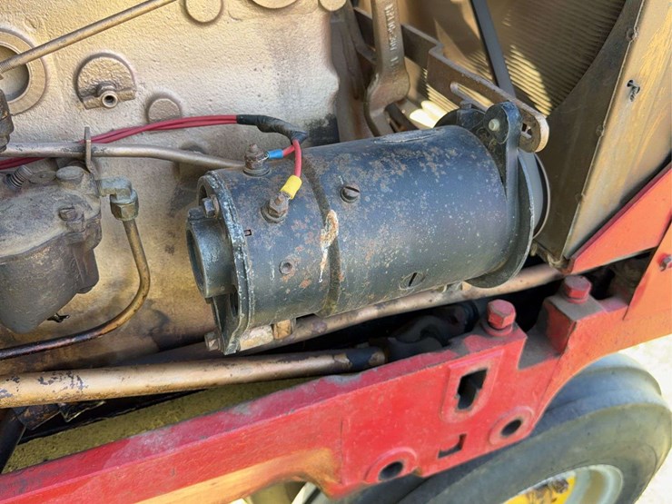 massey-ferguson-444-image-19