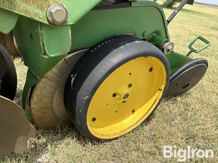 john-deere-2-image-12