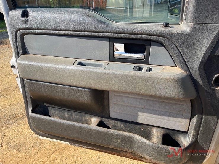 2013-ford-f150-xl-image-21