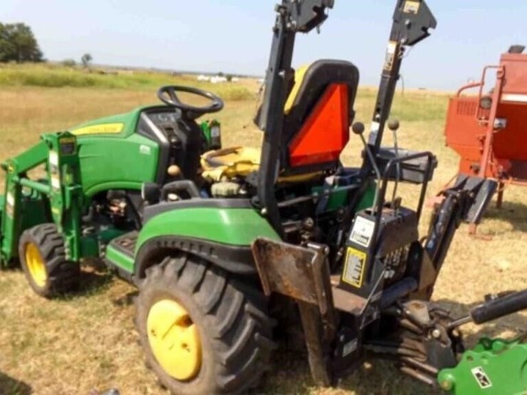 john-deere-1025r-image-7