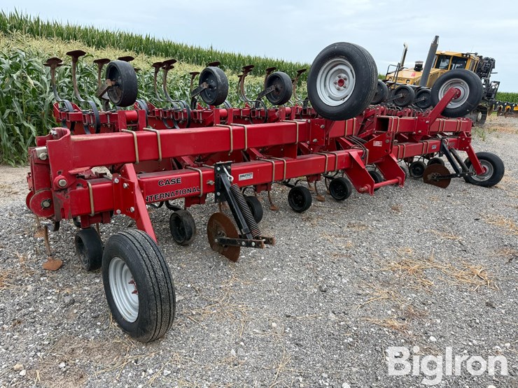 case-ih-1830-image-3